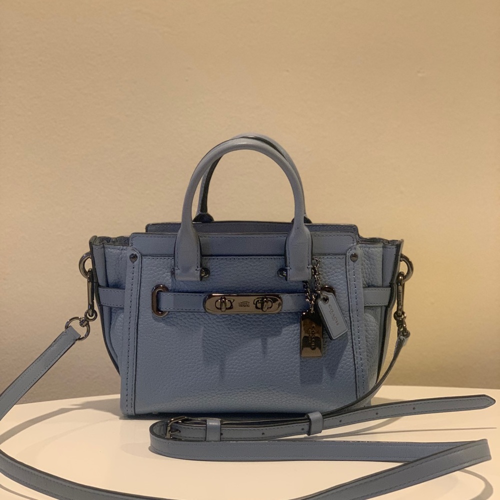 Coach swagger size 20